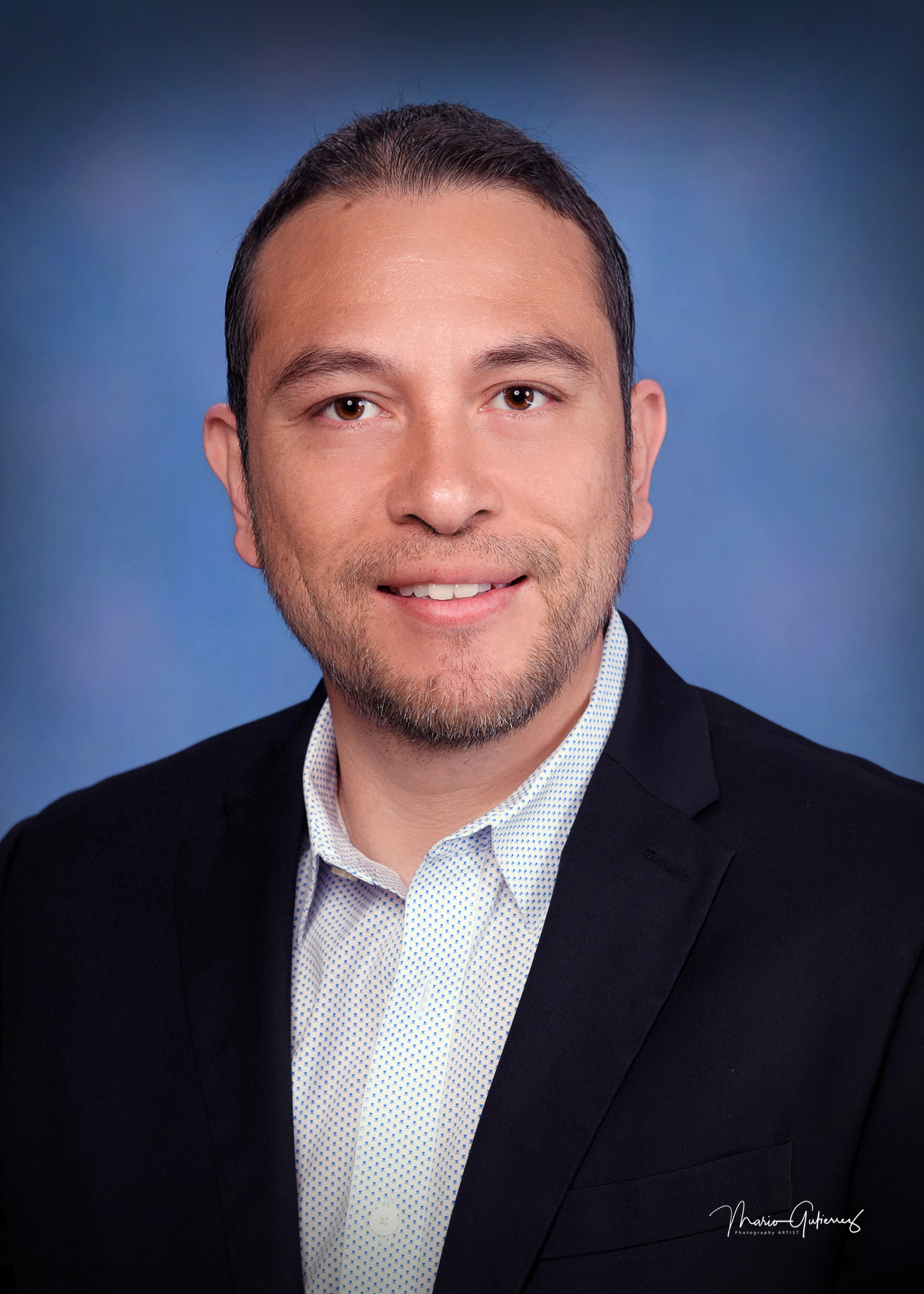 Loan Originator Cesar Martinez